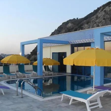 Dik's Sons Hotel Shkallnur